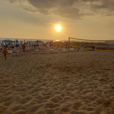 شقة Lori Del Mar بييسْتوم