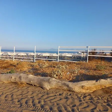 Lori Del Mar 아파트 파이스툼